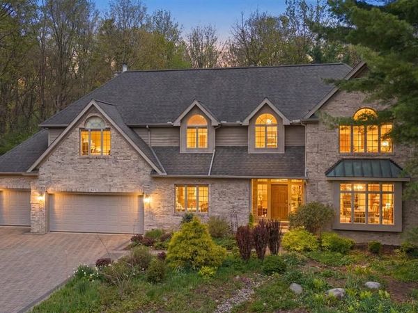 628 Green Road , Ann Arbor, MI 48105