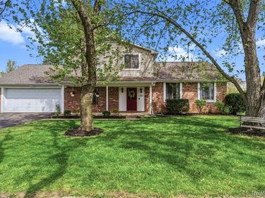 604 Luce Avenue, Flushing, MI 48433