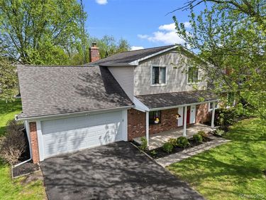 604 Luce Avenue, Flushing, MI 48433