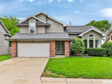 16255 Weir Street , Omaha, NE 68135