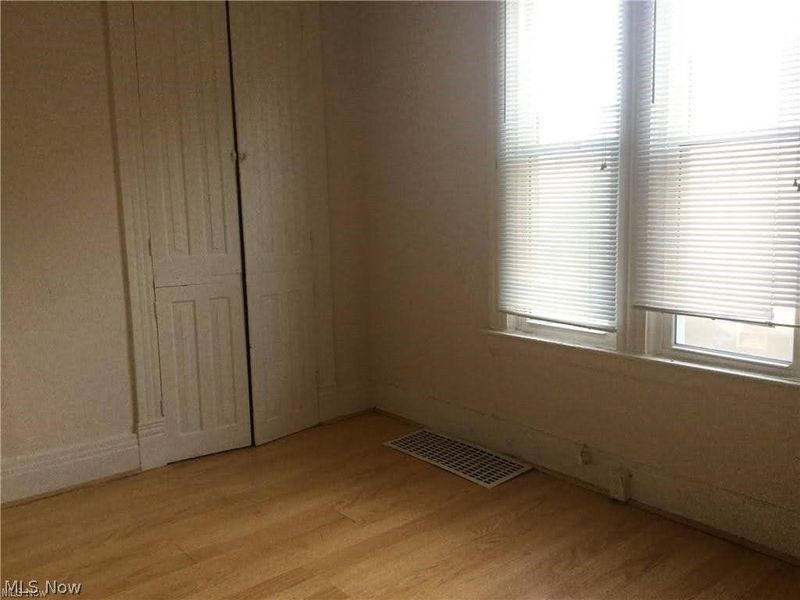 312 N 7th Street, Martins Ferry, OH 43935 Photo 9