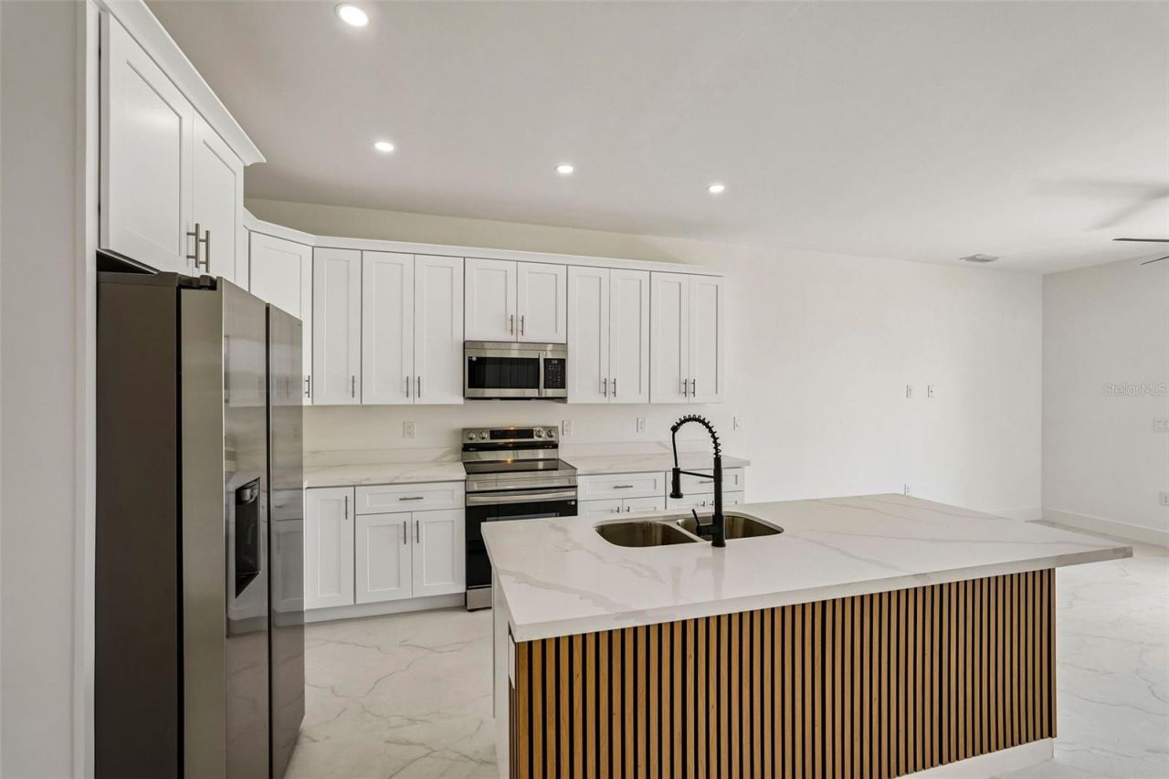 2406 Hightower Avenue S, Lehigh Acres, FL 33973 Photo