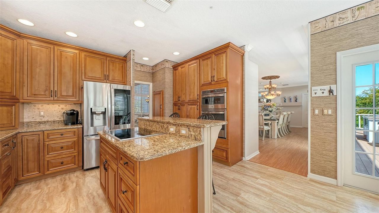 3040 Gulf Of Mexico Drive, Unit 3, Longboat Key, FL 34228 Photo