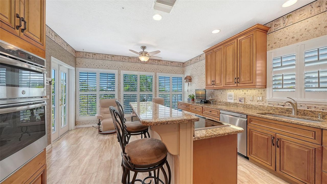 3040 Gulf Of Mexico Drive, Unit 3, Longboat Key, FL 34228 Photo