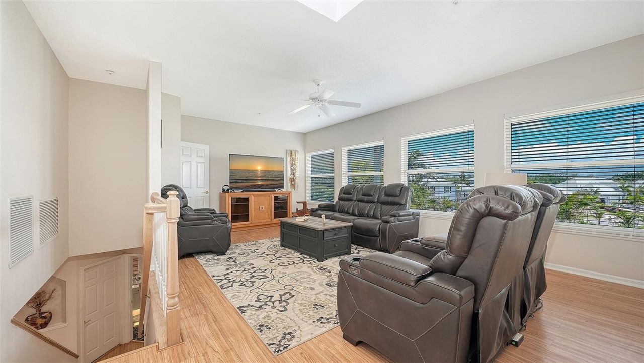 3040 Gulf Of Mexico Drive, Unit 3, Longboat Key, FL 34228 Photo