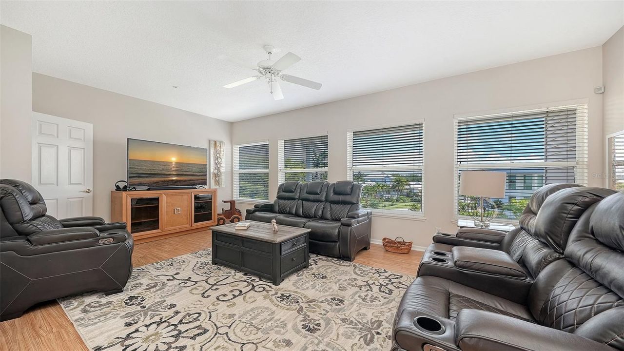 3040 Gulf Of Mexico Drive, Unit 3, Longboat Key, FL 34228 Photo