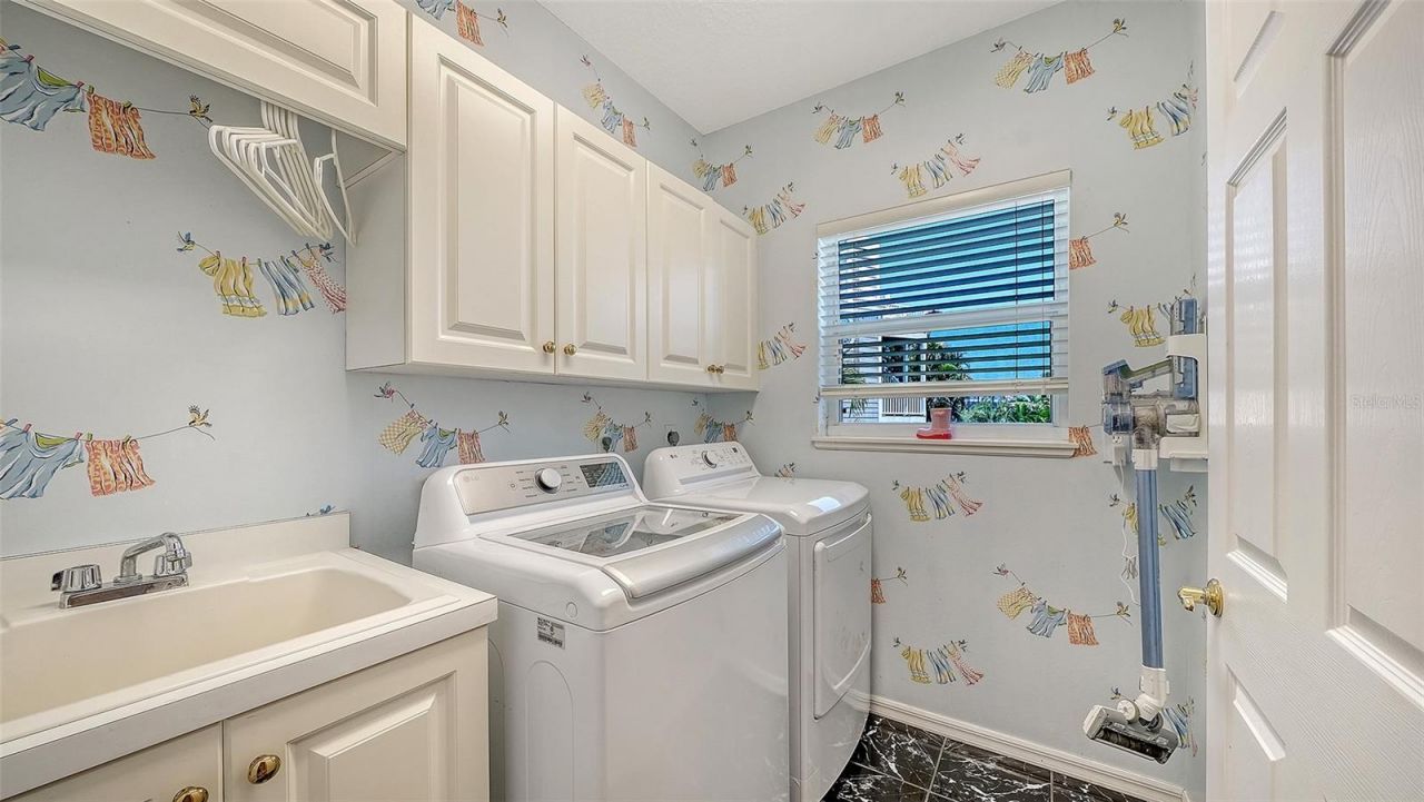 3040 Gulf Of Mexico Drive, Unit 3, Longboat Key, FL 34228 Photo