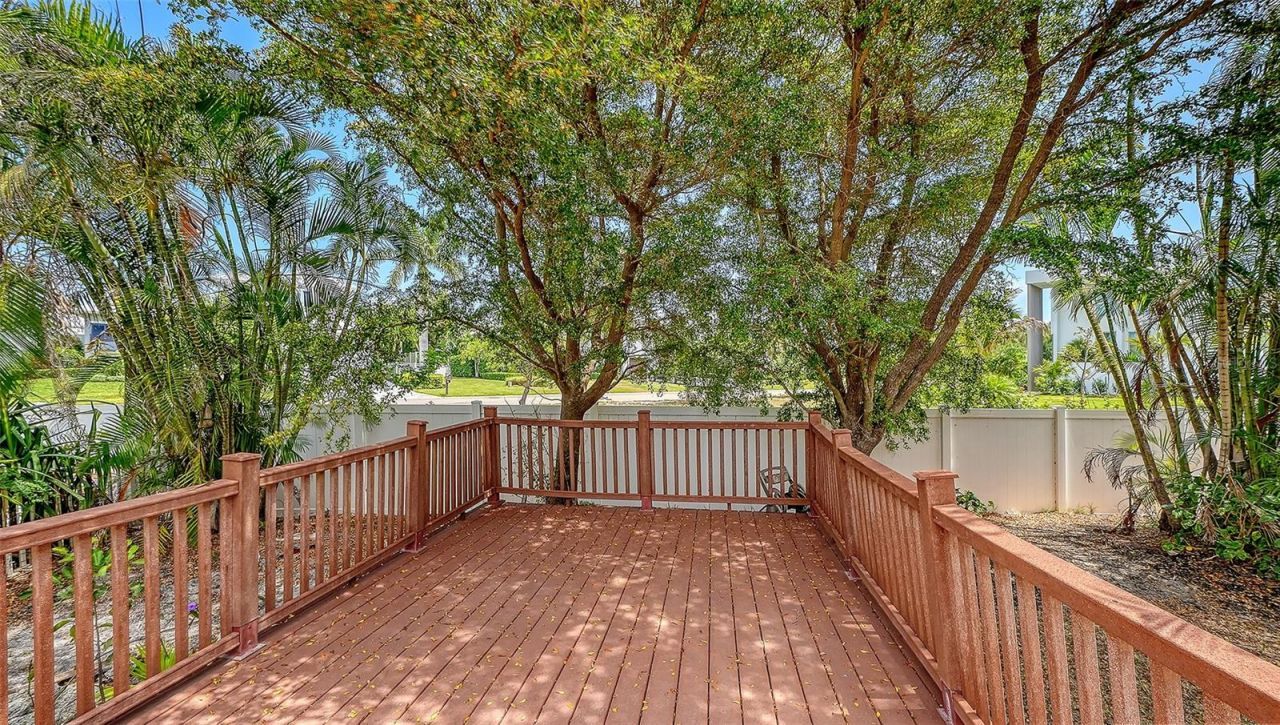 3040 Gulf Of Mexico Drive, Unit 3, Longboat Key, FL 34228 Photo