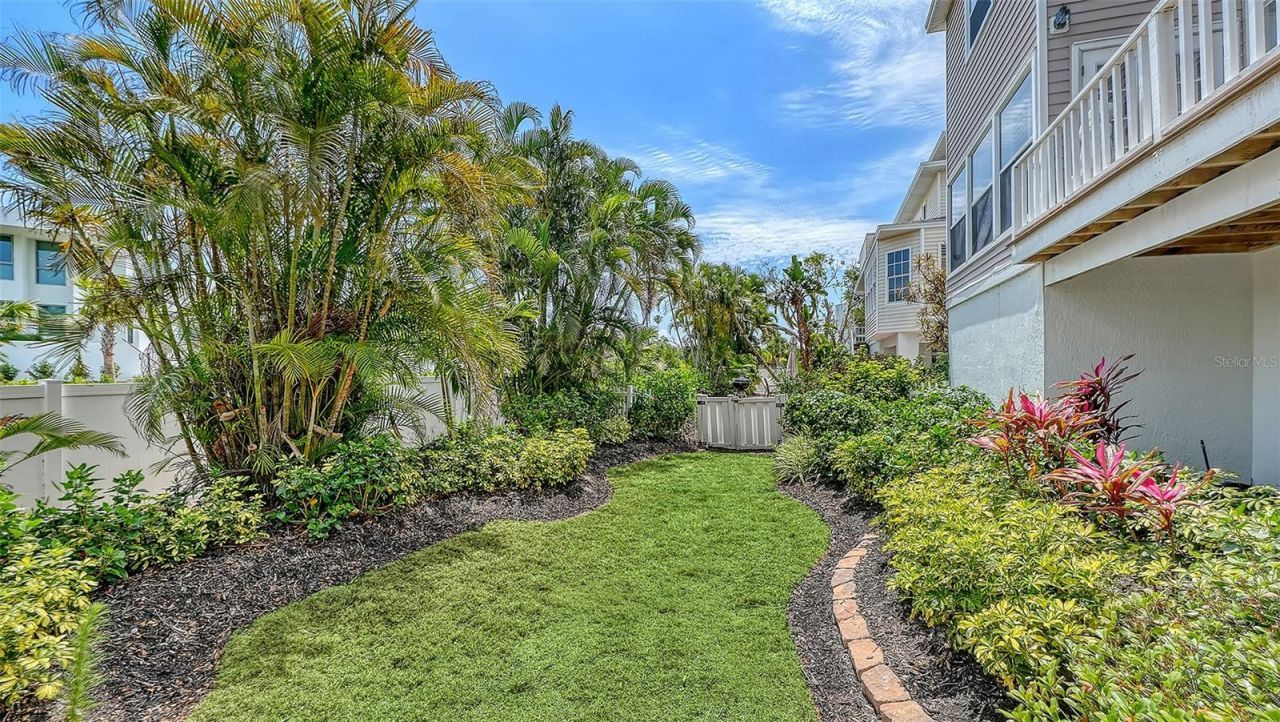 3040 Gulf Of Mexico Drive, Unit 3, Longboat Key, FL 34228 Photo