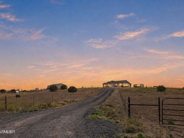 660 S FOOTHILLS Boulevard, Taylor, AZ 85939