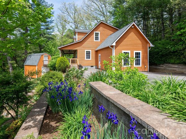 22 Otter Lane , Candler, NC 28715