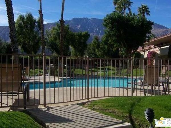 420 N Villa Court, Unit 200, Palm Springs, CA 92262