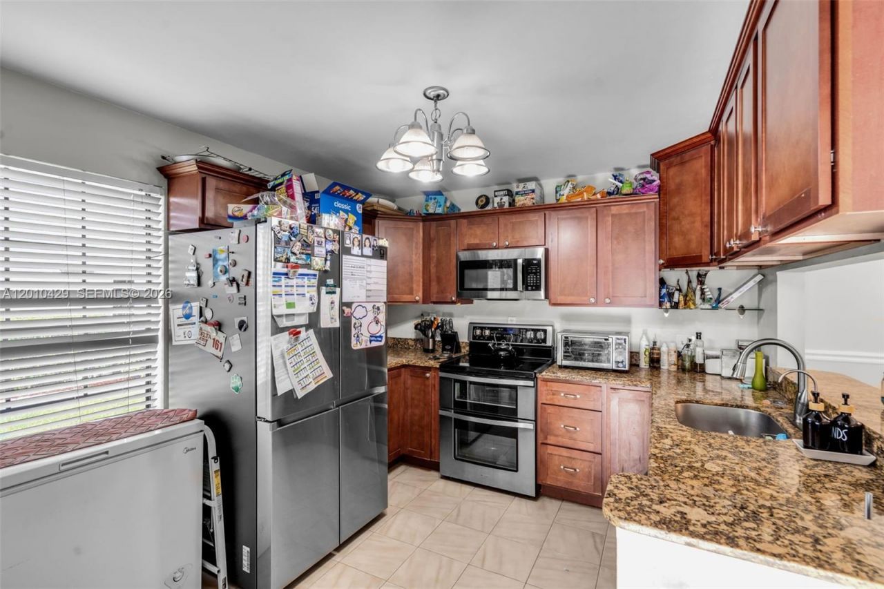 20904 Leeward Ct , Unit 221-2, Aventura, FL 33180 Photo