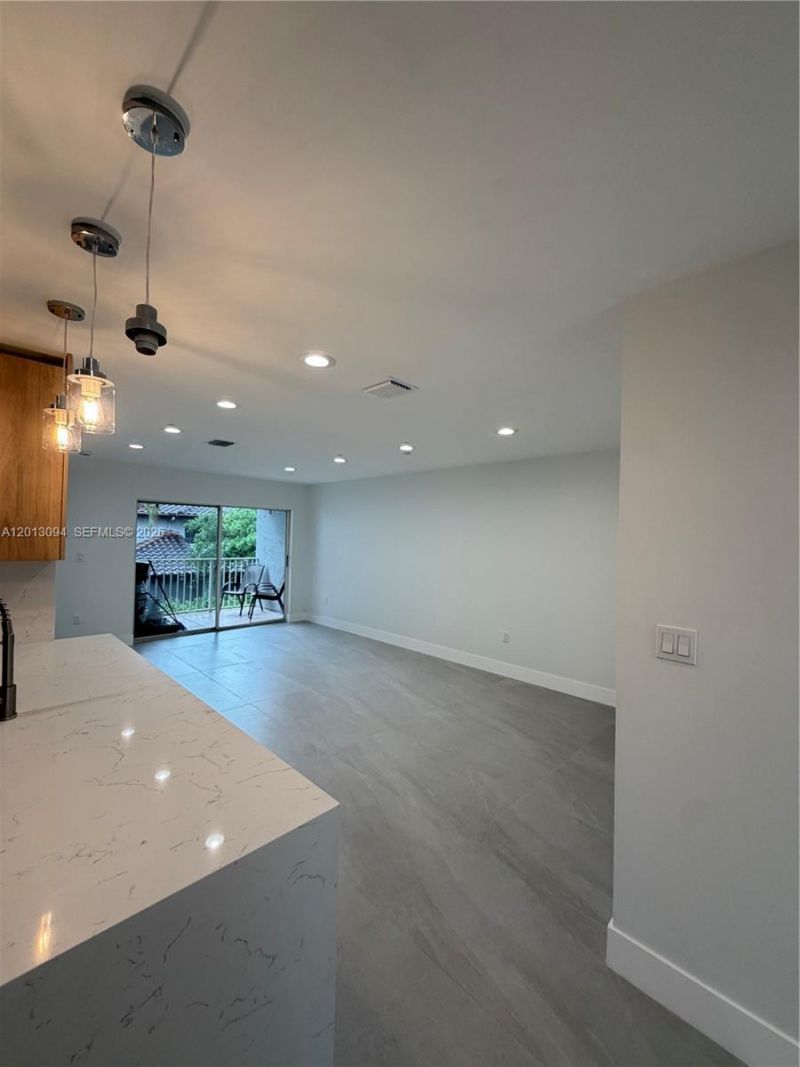 4708 NW 114th Ave , Unit 204-3, Doral, FL 33178 Photo