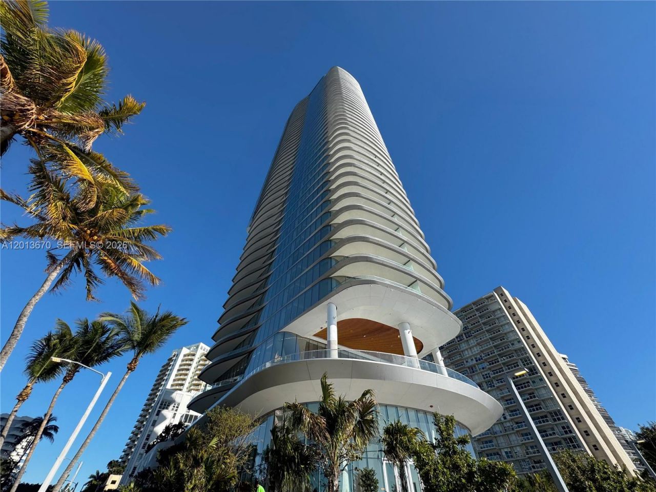 175 SE 25th Rd, Unit 4202, Miami, FL 33129 Photo