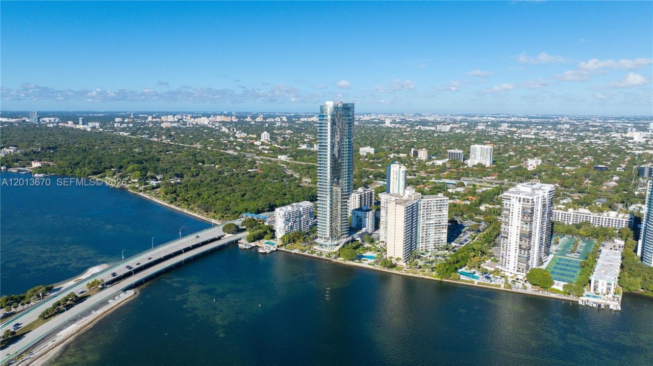 175 SE 25th Rd , Unit 4202, Miami, FL 33129 Photo