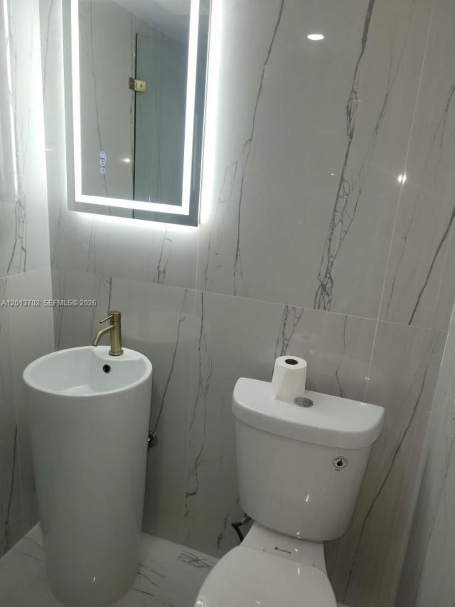 12686 NW 11th St , Miami, FL 33182 Photo