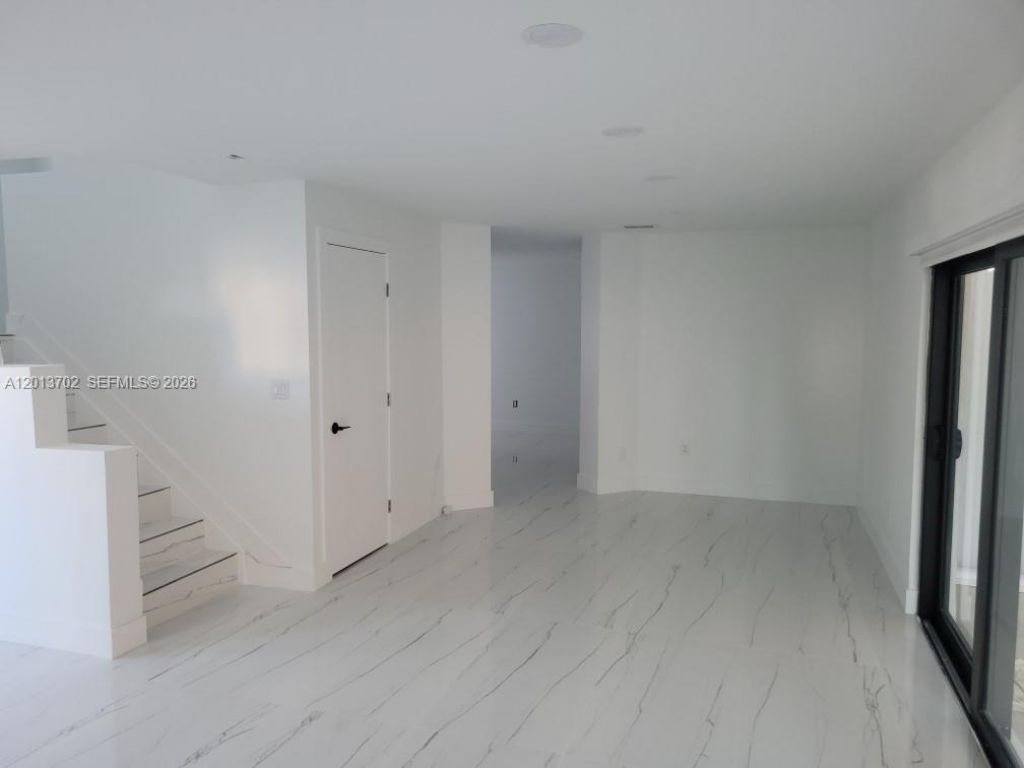 12686 NW 11th St , Miami, FL 33182 Photo