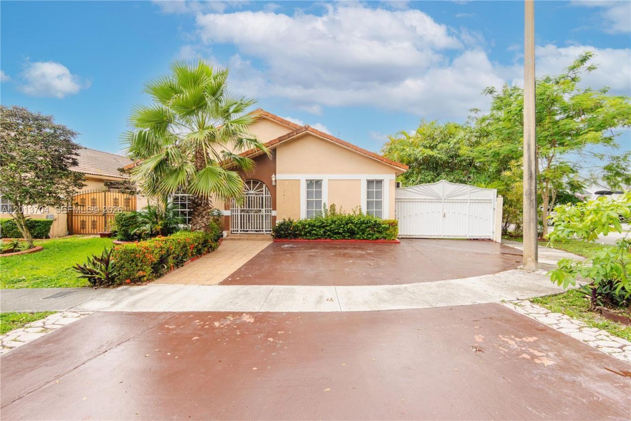 7411 W 33rd Ave, Hialeah, FL 33018 Photo
