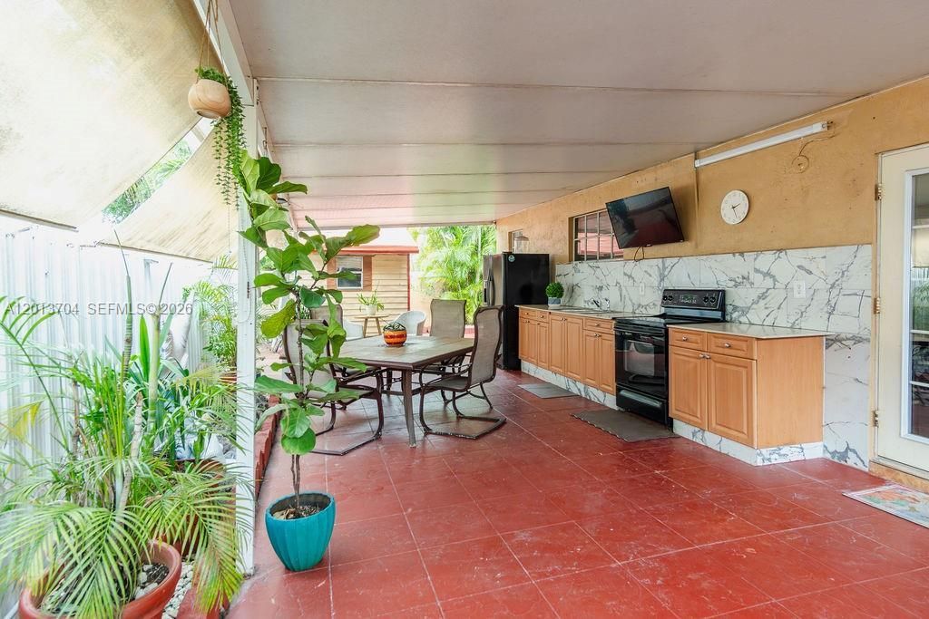 7411 W 33rd Ave, Hialeah, FL 33018 Photo
