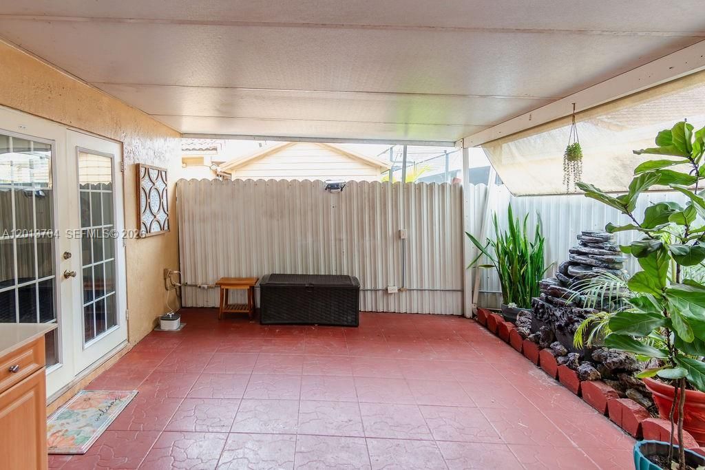 7411 W 33rd Ave, Hialeah, FL 33018 Photo