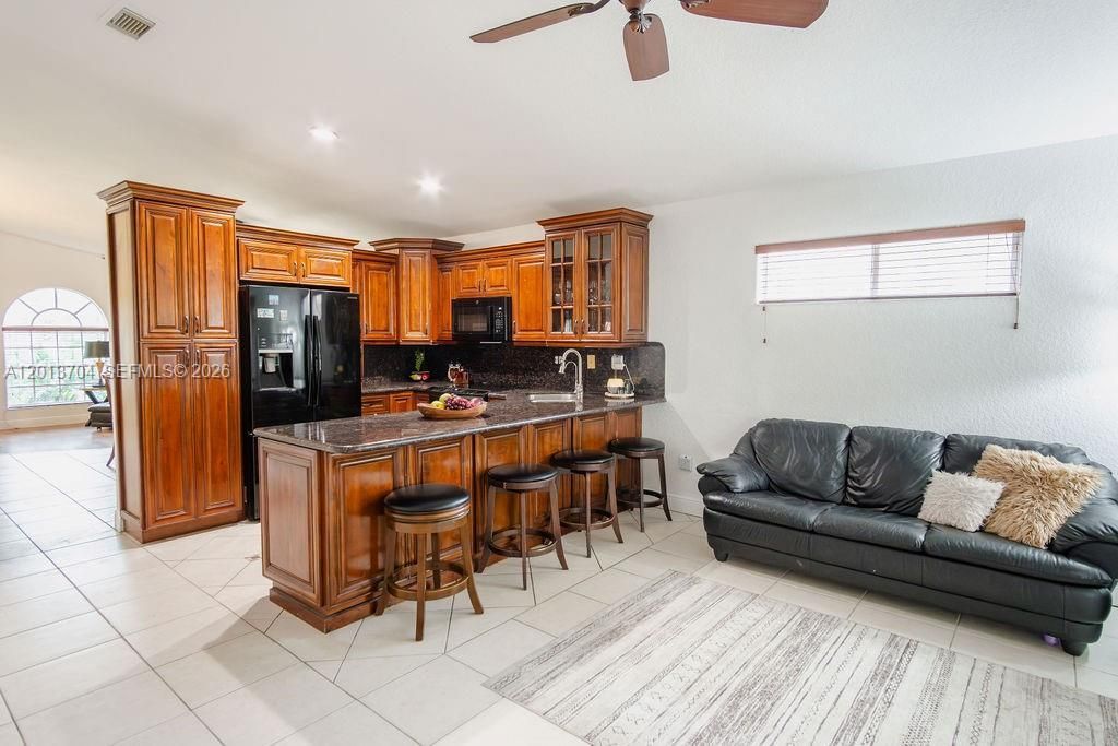 7411 W 33rd Ave, Hialeah, FL 33018 Photo