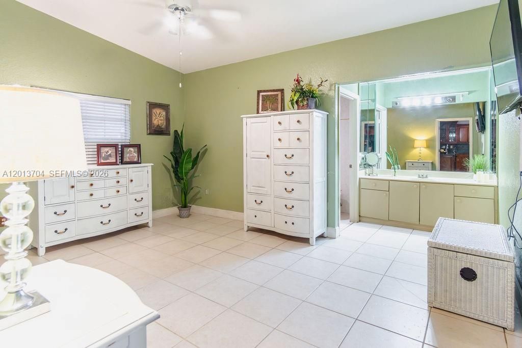7411 W 33rd Ave, Hialeah, FL 33018 Photo