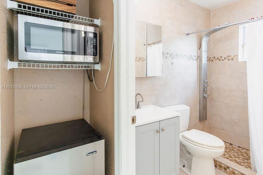 7411 W 33rd Ave, Hialeah, FL 33018 Photo