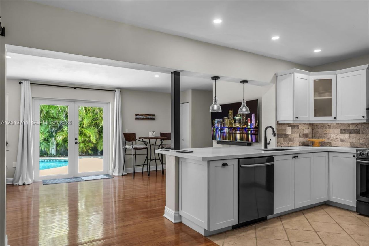 6651 SW 148th Court , Miami, FL 33193 Photo