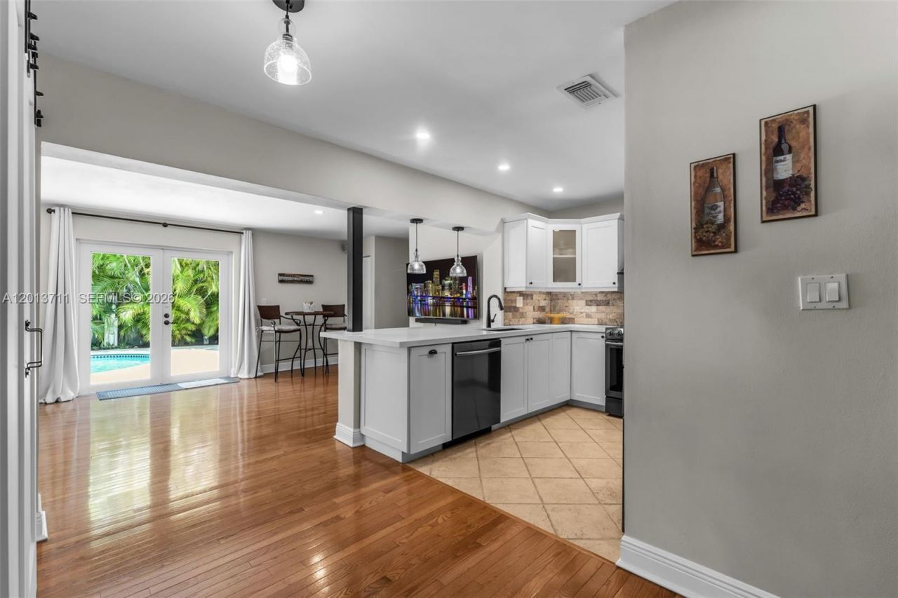6651 SW 148th Court , Miami, FL 33193 Photo