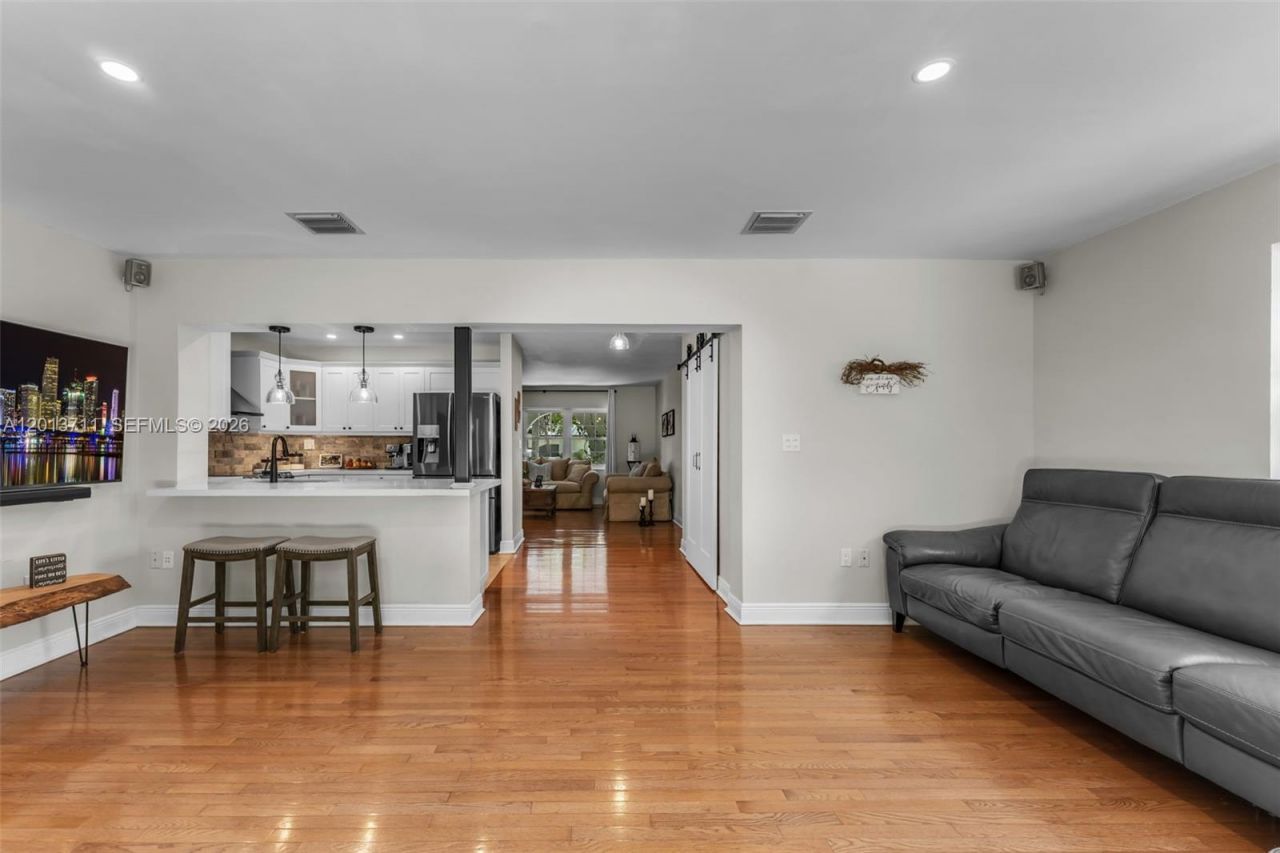 6651 SW 148th Court , Miami, FL 33193 Photo