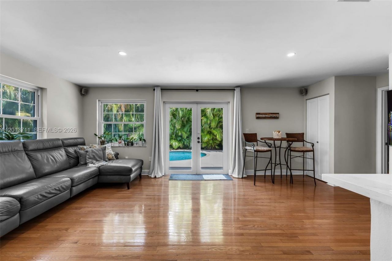 6651 SW 148th Court, Miami, FL 33193 Photo