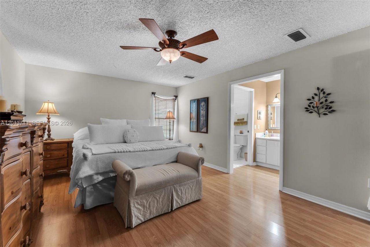 6651 SW 148th Court , Miami, FL 33193 Photo