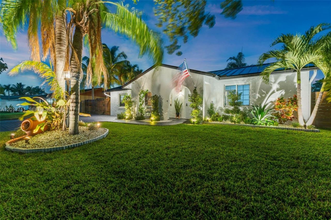 6651 SW 148th Court , Miami, FL 33193 Photo