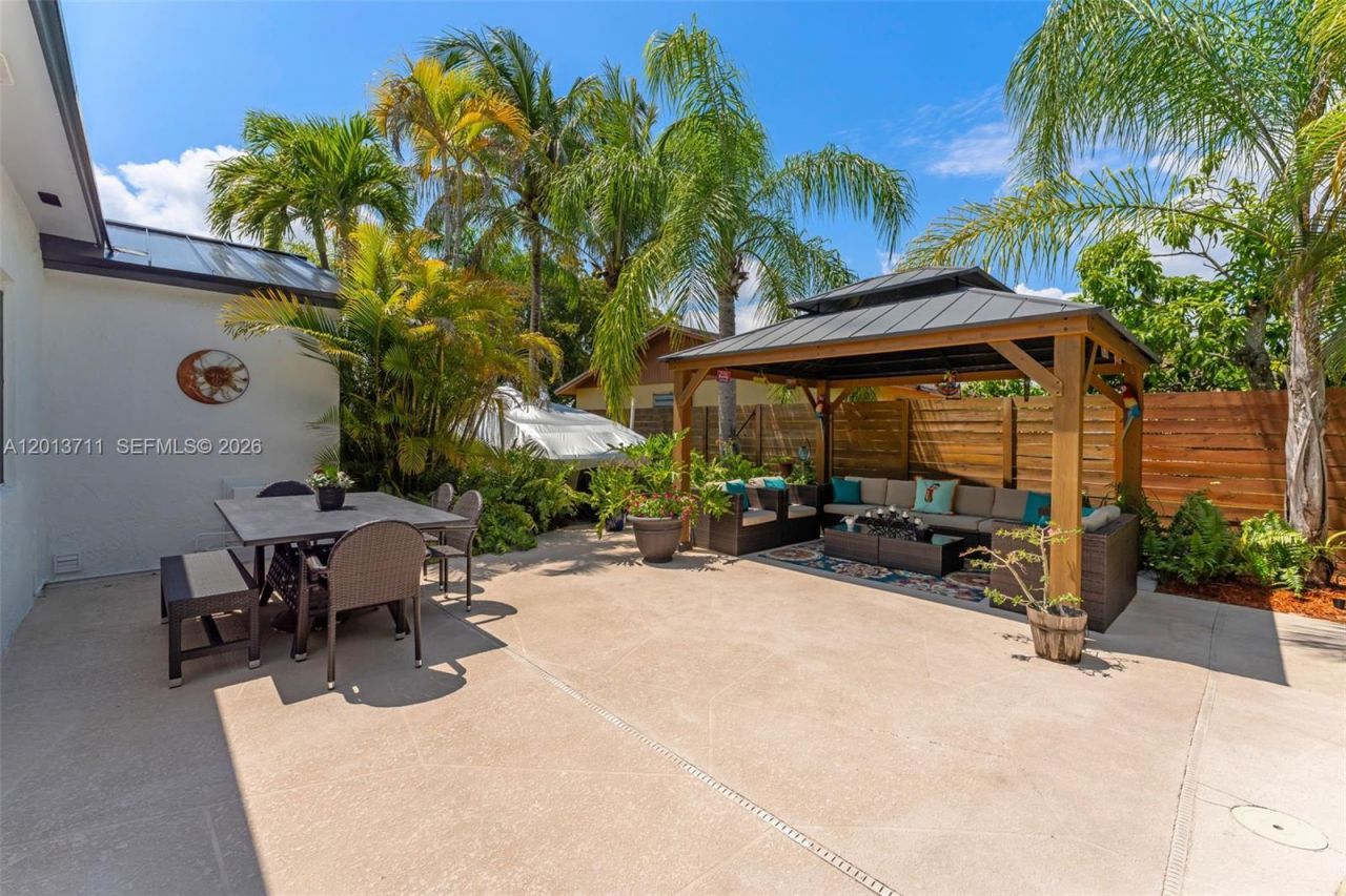 6651 SW 148th Court , Miami, FL 33193 Photo