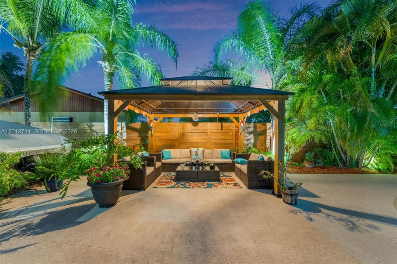 6651 SW 148th Court, Miami, FL 33193 Photo