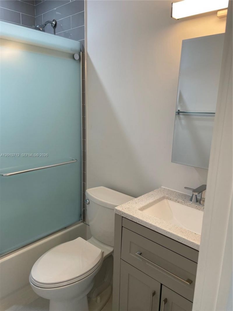 6820 SW 13th Ter , Unit 6820, Miami, FL 33144 Photo