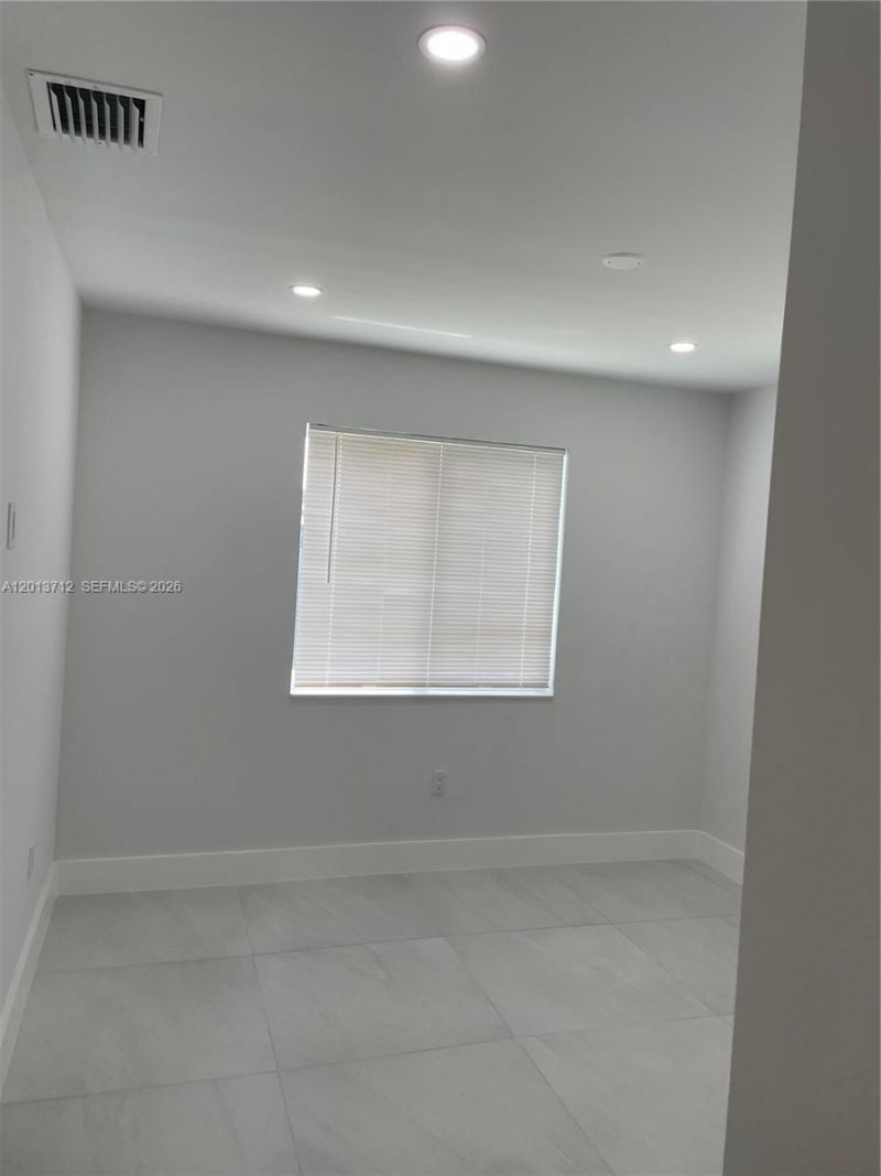 6820 SW 13th Ter , Unit 6820, Miami, FL 33144 Photo