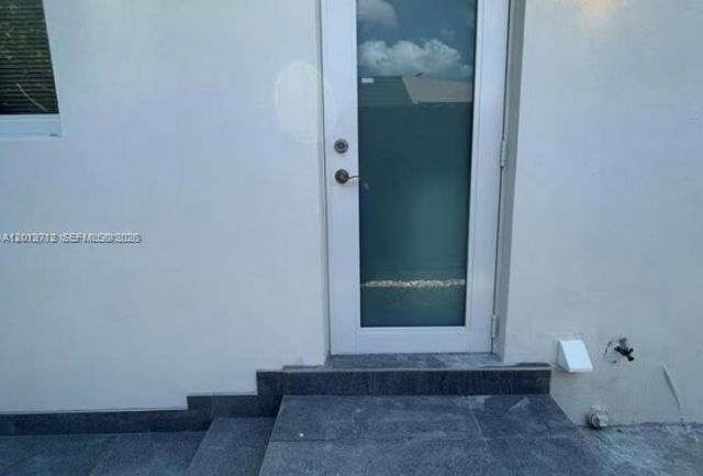 6820 SW 13th Ter , Unit 6820, Miami, FL 33144 Photo