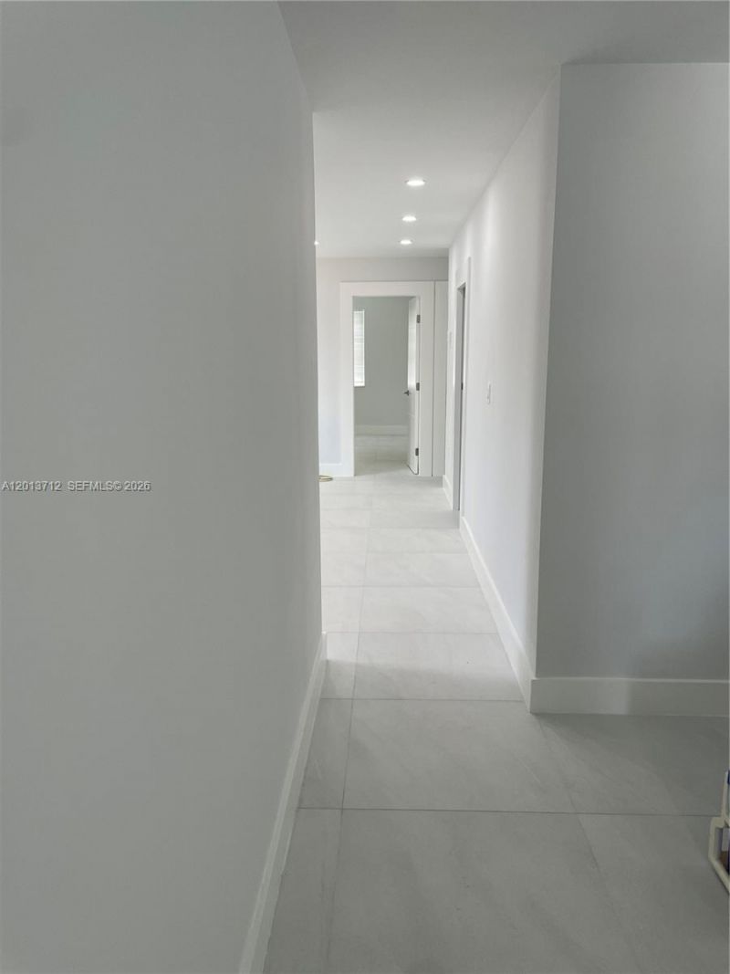 6820 SW 13th Ter , Unit 6820, Miami, FL 33144 Photo