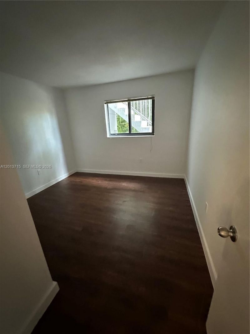24 Calabria Ave , Unit 4, Coral Gables, FL 33134 Photo