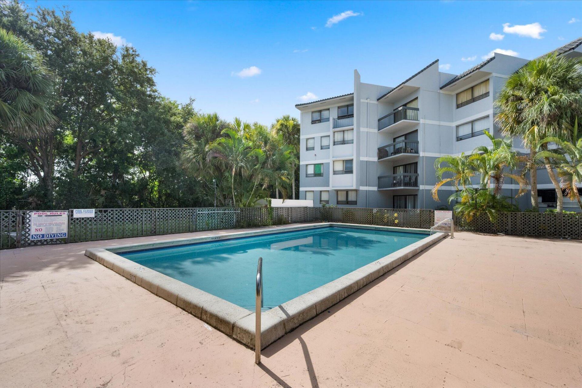 1950 N Congress Avenue, Unit 404, West Palm Beach, FL 33401 Photo