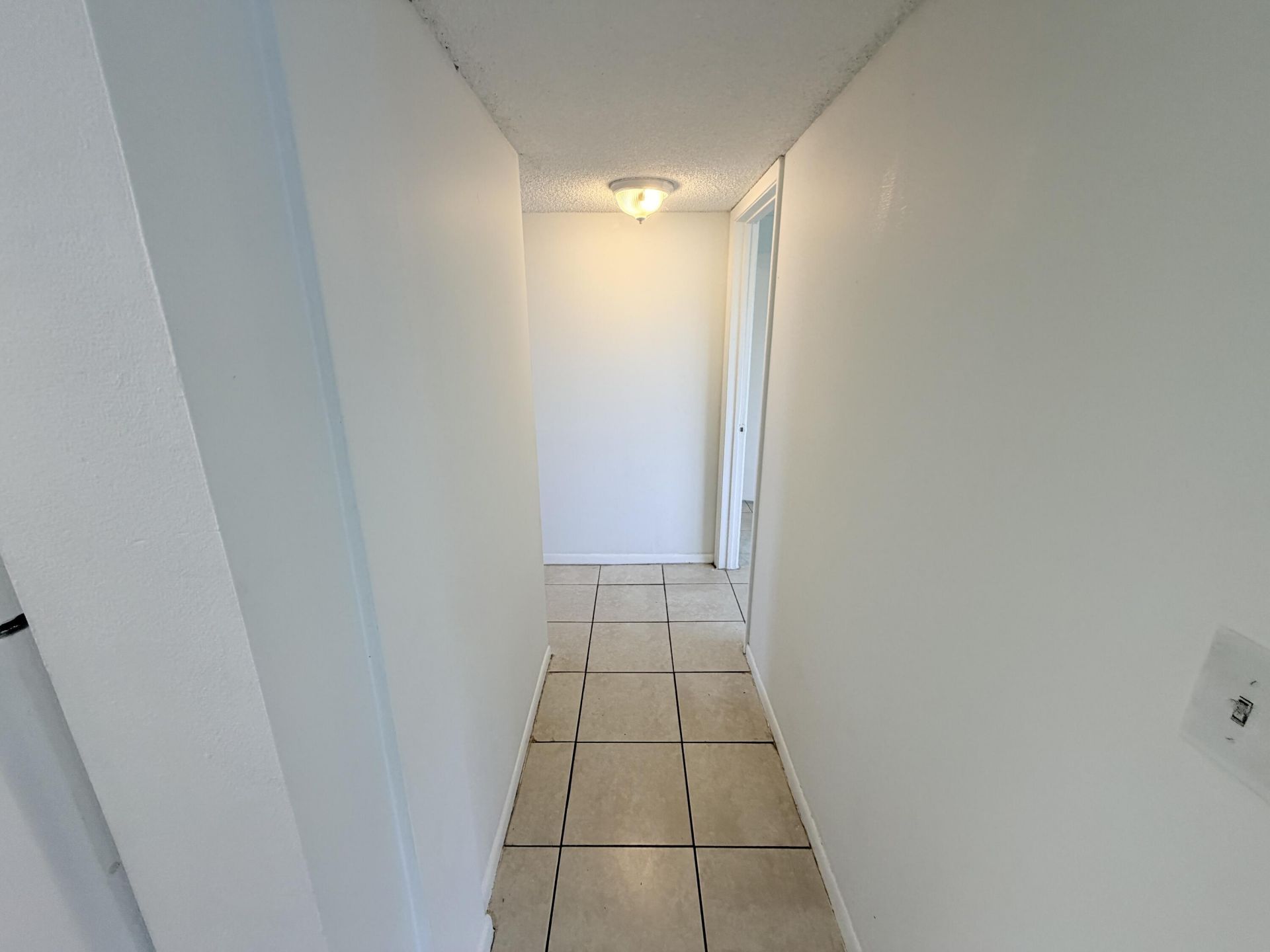 1950 N Congress Avenue, Unit 404, West Palm Beach, FL 33401 Photo