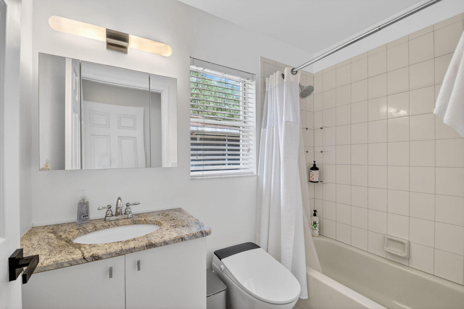 1084 Aspri Way, Riviera Beach, FL 33418 Photo