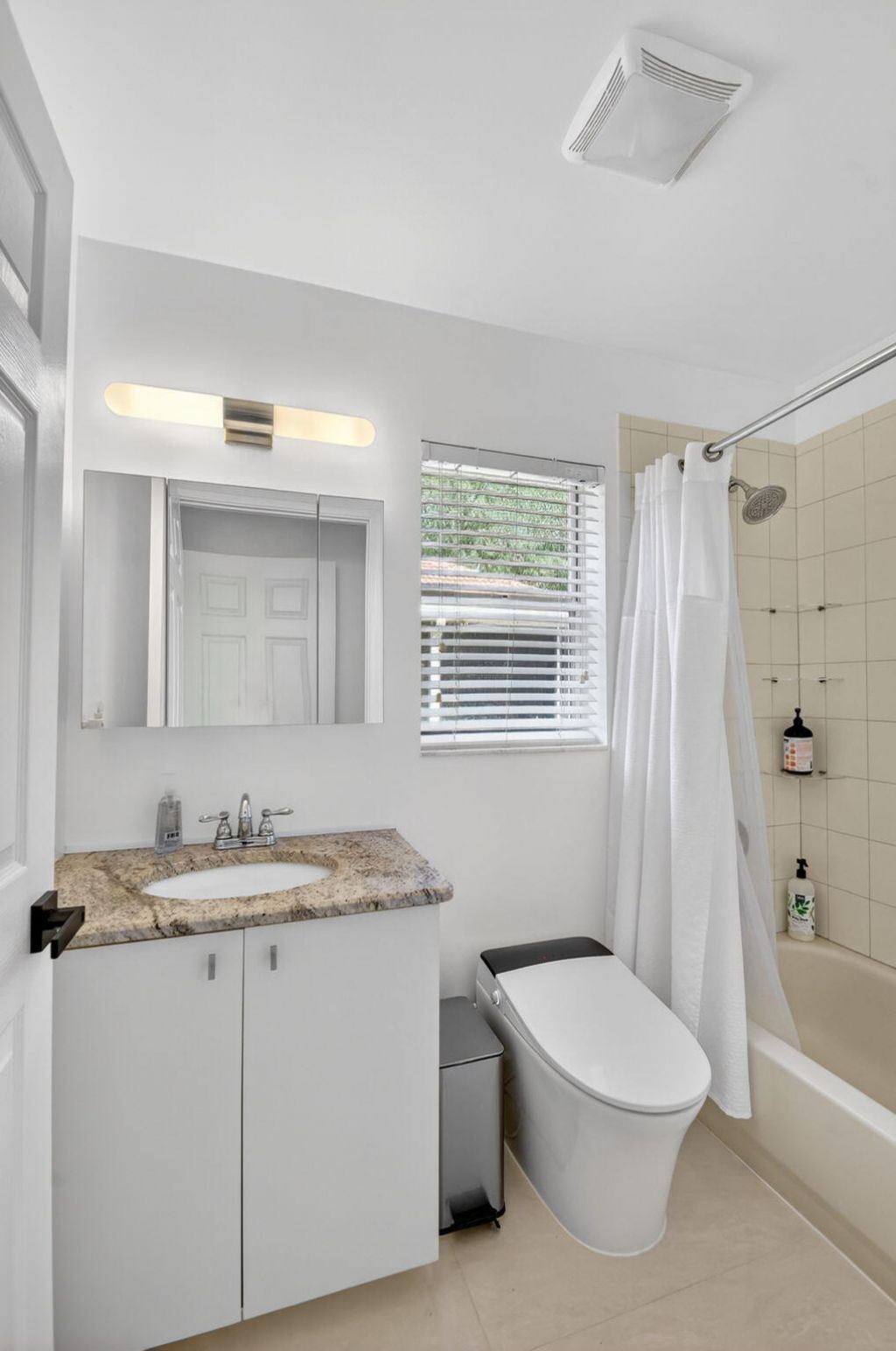 1084 Aspri Way, Riviera Beach, FL 33418 Photo