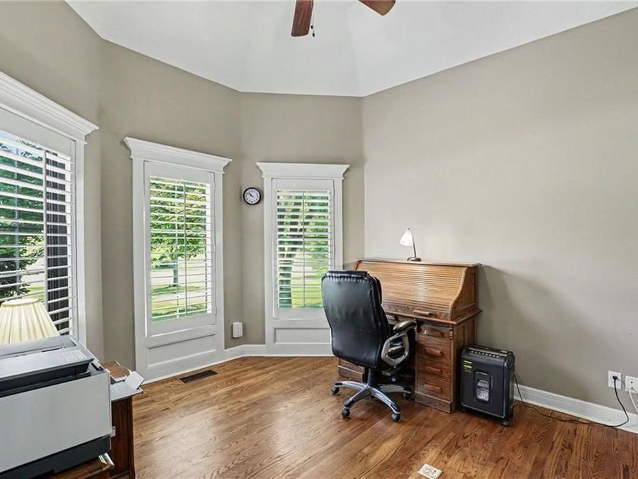 Property Image 25