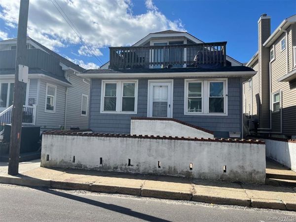 17 Louisiana Street, Unit Upper, Long Beach, NY 11561