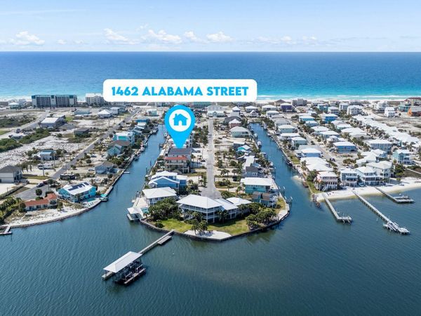 1462 Alabama Street, Navarre, FL 32566
