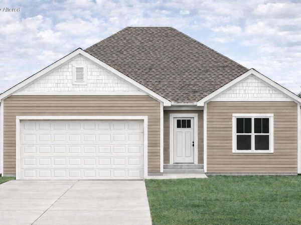 1465 Center STREET, Hartford, WI 53027
