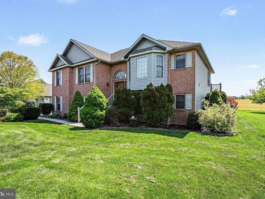 578 Starr Avenue, Chambersburg, PA 17202 Main Photo